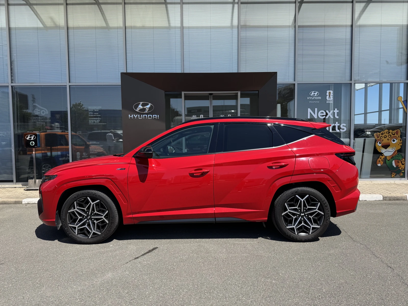 Hyundai Tucson Premium N Line Sunroof, снимка 2 - Автомобили и джипове - 55796273