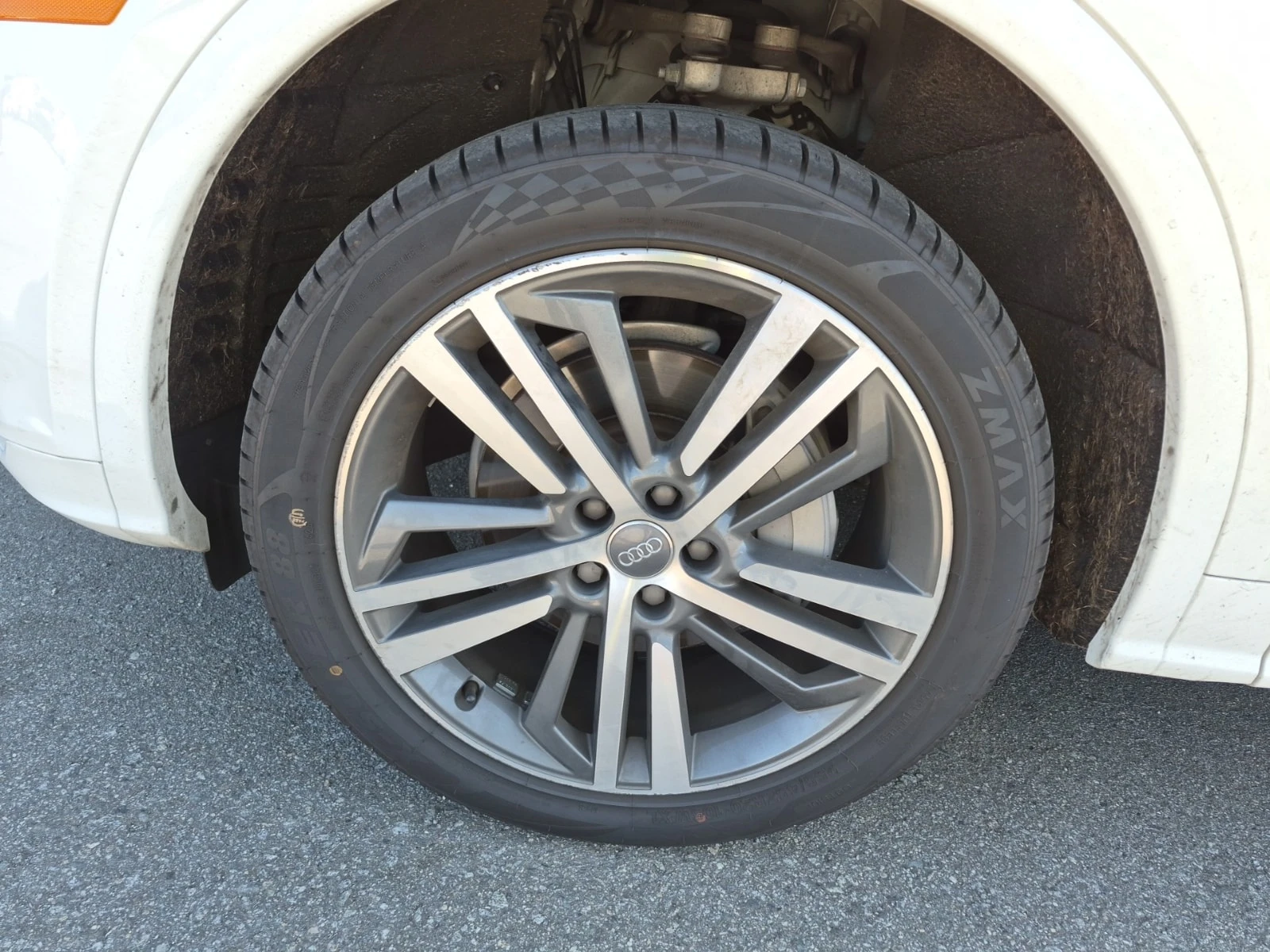 Audi Q5 PREMIUM / CARFAX / АВТОКРЕДИТ , снимка 6 - Автомобили и джипове - 55832095