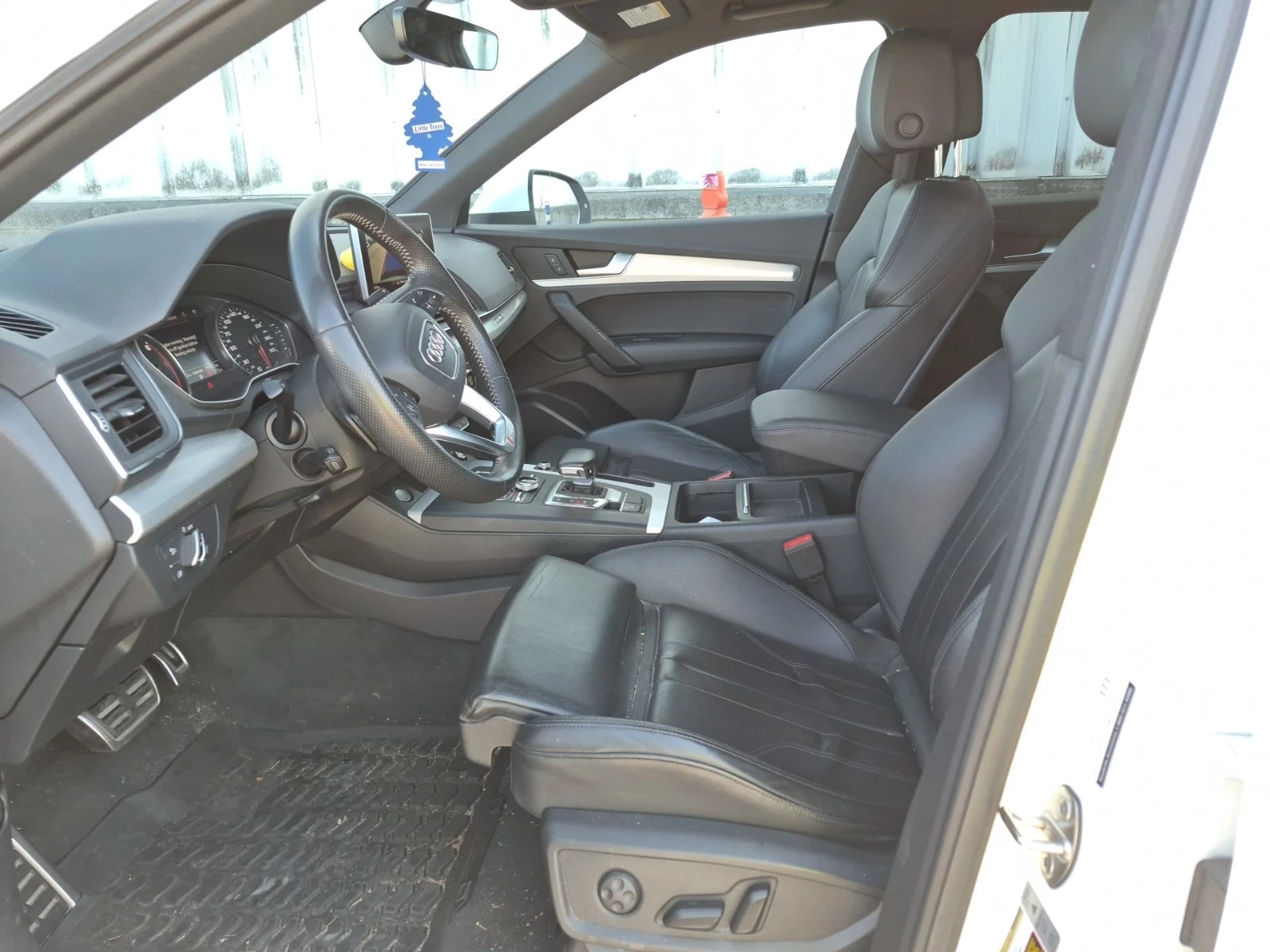 Audi Q5 PREMIUM / CARFAX / АВТОКРЕДИТ , снимка 5 - Автомобили и джипове - 55832095