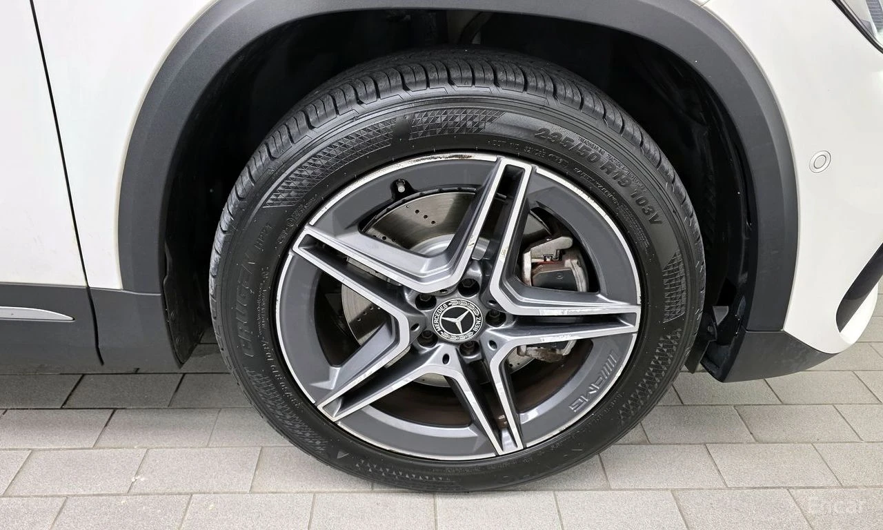 Mercedes-Benz GLA 250 AMG* LINE* ДИСТРОНИК* LANE* ASSIST* КАМЕРА* , снимка 5 - Автомобили и джипове - 56118915