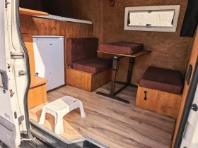 Iveco 35c18 Кемпер Топ Състояние Без Климатик 180кс, снимка 2