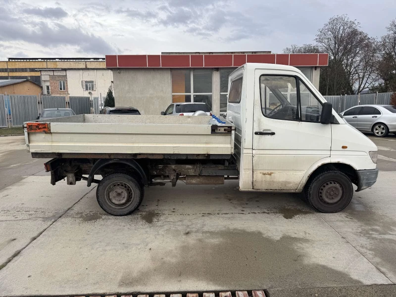 Mercedes-Benz Sprinter 208, снимка 6 - Бусове и автобуси - 52563739
