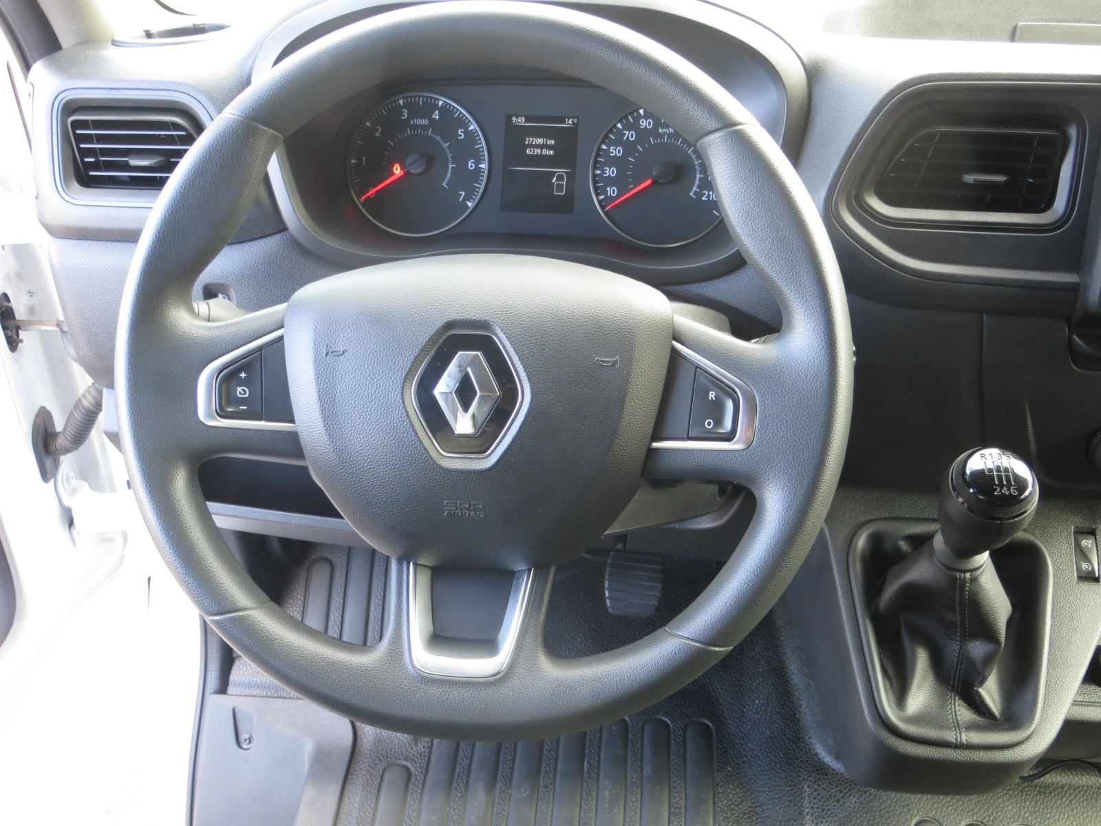 Renault Master 2,3 DCI Euro VIc БОРДОВИ - изображение 8