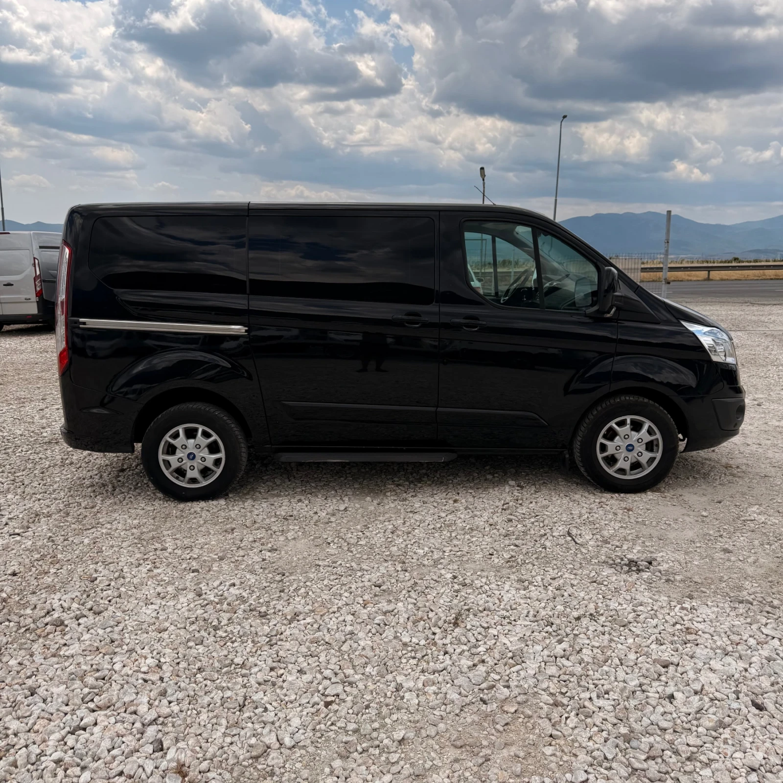 Ford Transit Custom TOURNEO-8местен-Клима-Full - изображение 6