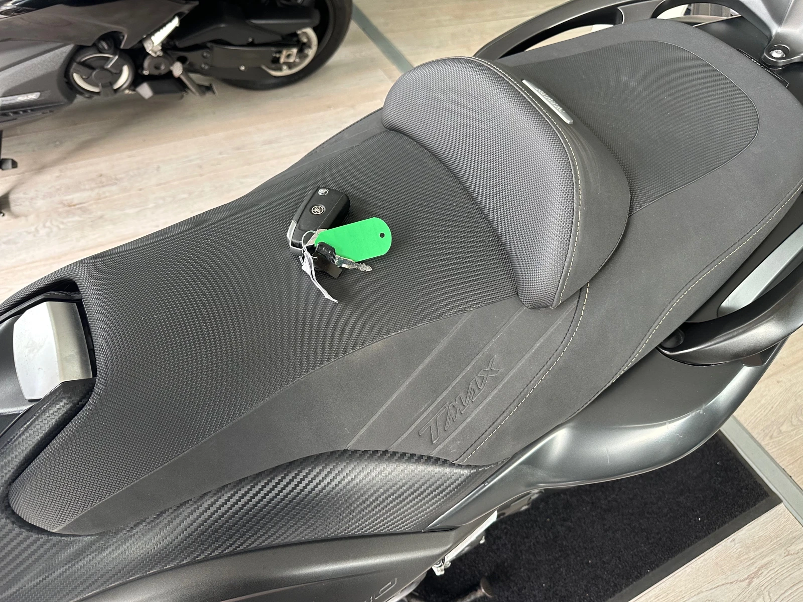 Yamaha T-max 530i Iron Max LED/ABS - изображение 3