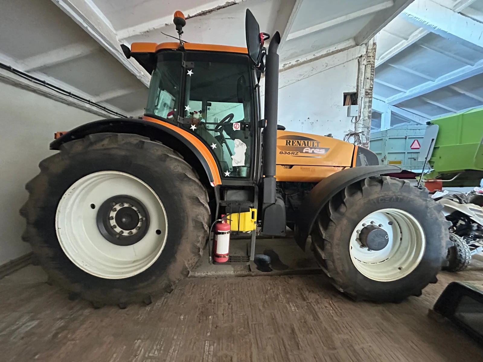 Трактор Claas Ares 836, снимка 6 - Селскостопанска техника - 55476577
