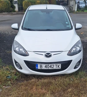  Mazda 2