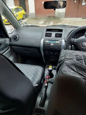 Suzuki SX4 Десен волан, снимка 7