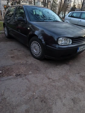 VW Golf 1.6