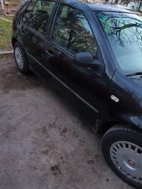 VW Golf 1.6 - 690 € / 1349.52 лв. - 57160894 2