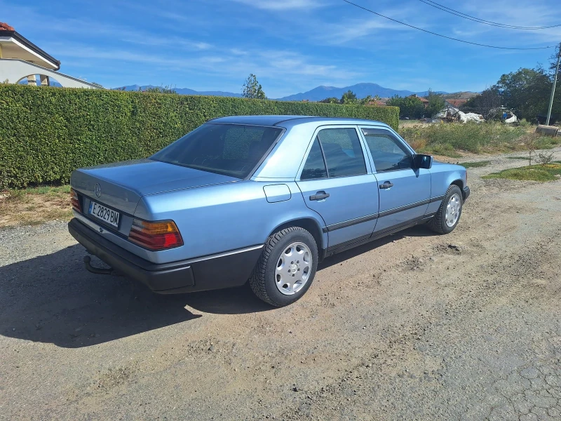 Mercedes-Benz 124, снимка 4 - Автомобили и джипове - 47508986