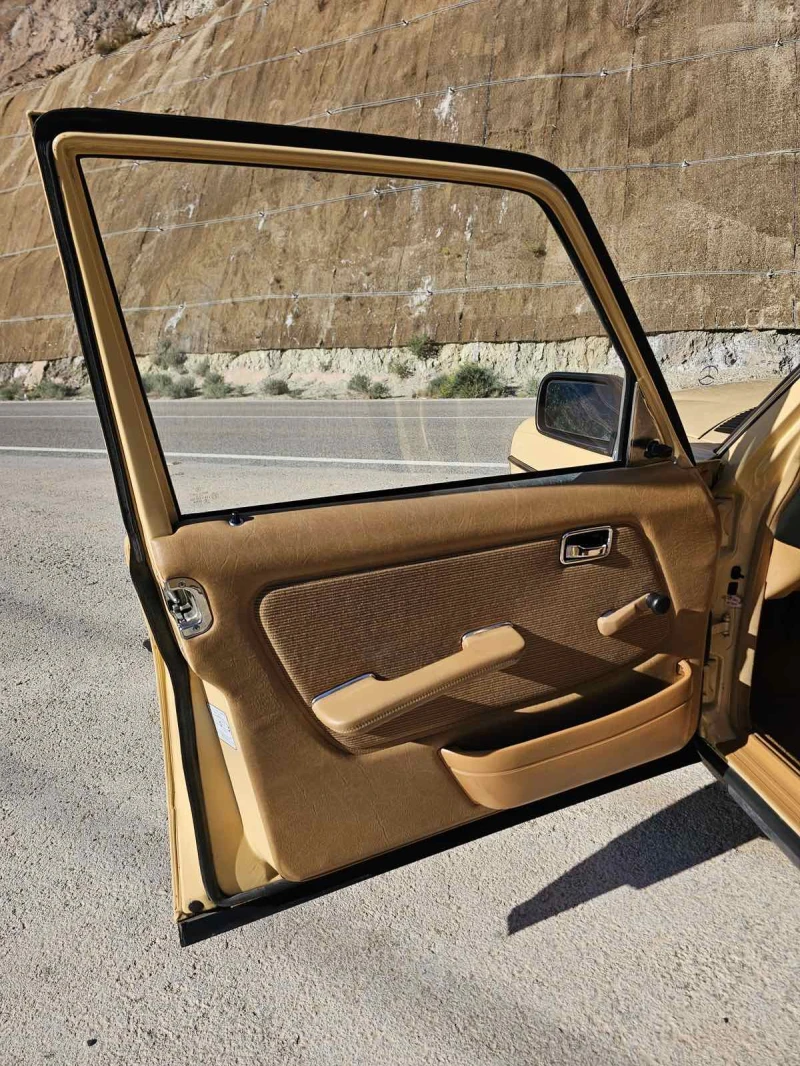 Mercedes-Benz 123 W123 200 D, снимка 16 - Автомобили и джипове - 52420294