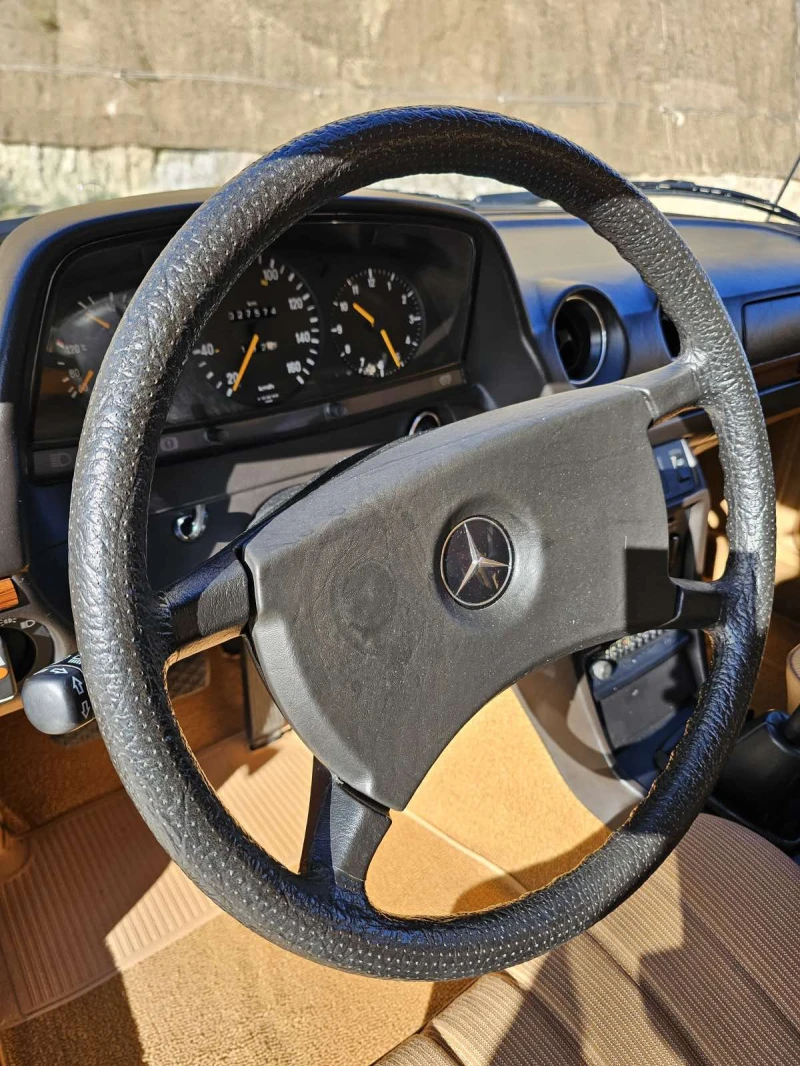 Mercedes-Benz 123 W123 200 D, снимка 5 - Автомобили и джипове - 52420294