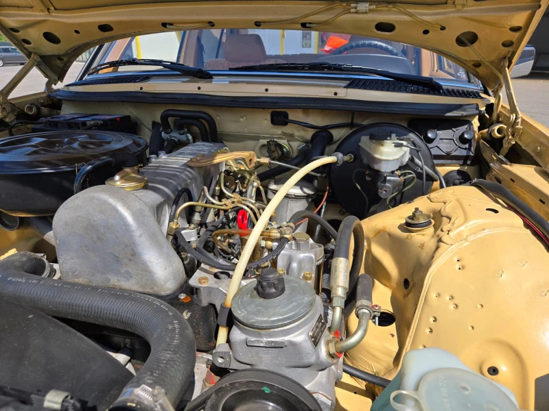 Mercedes-Benz 123 W123 200 D, снимка 12 - Автомобили и джипове - 52420294