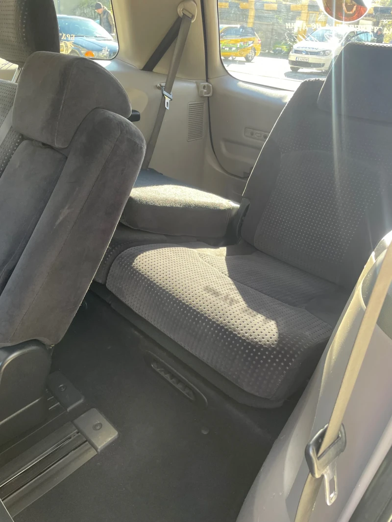 Mitsubishi Grandis, снимка 7 - Автомобили и джипове - 52264402