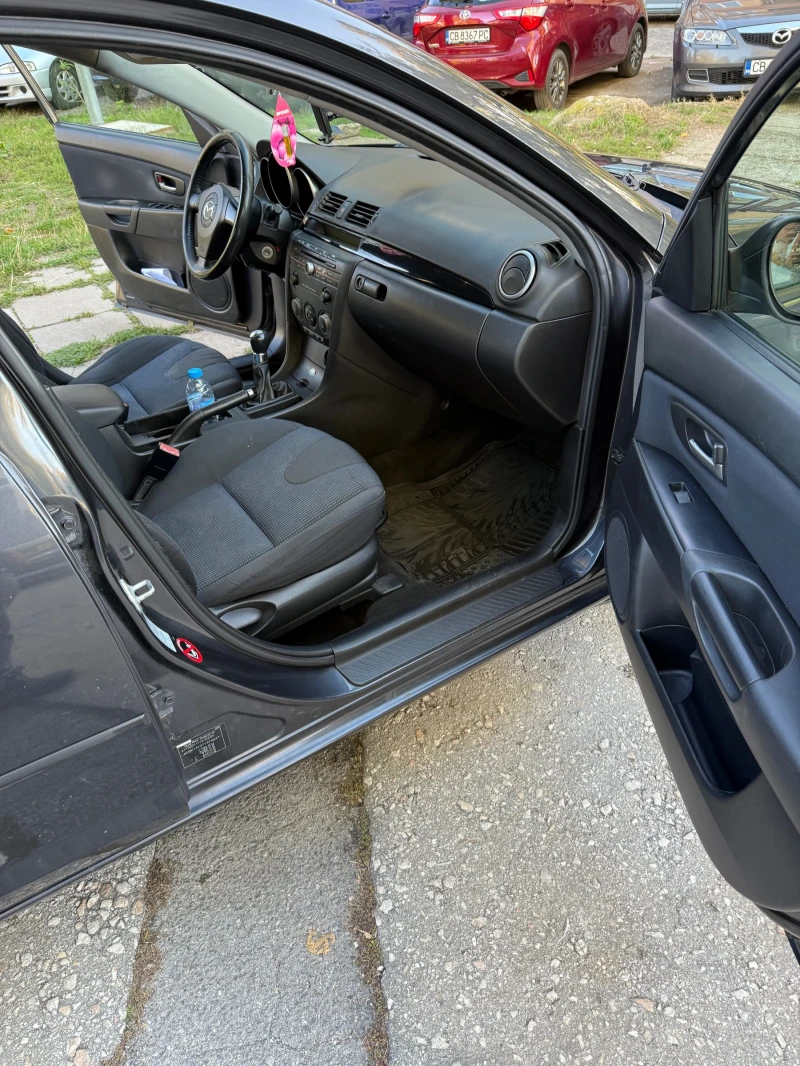 Mazda 3, снимка 11 - Автомобили и джипове - 52301547