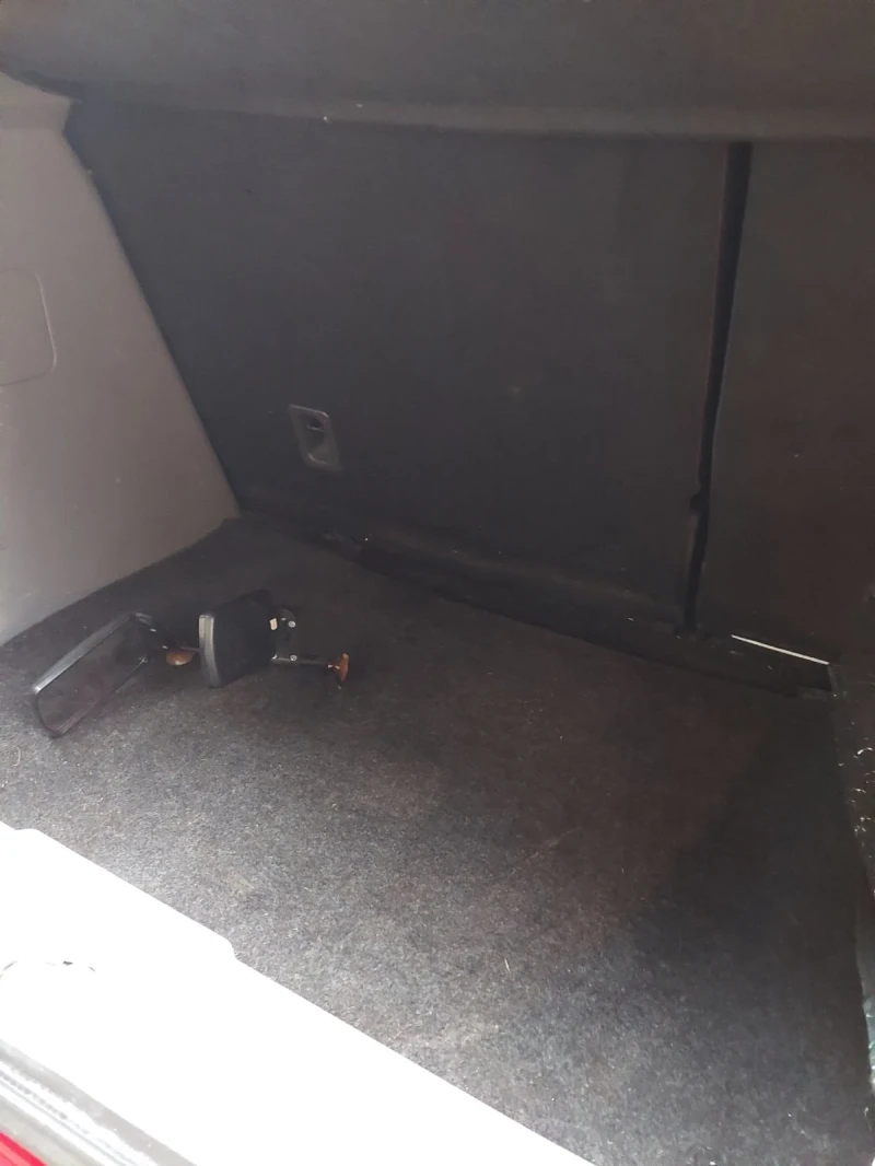 Suzuki SX4 Десен волан, снимка 10 - Автомобили и джипове - 52677451