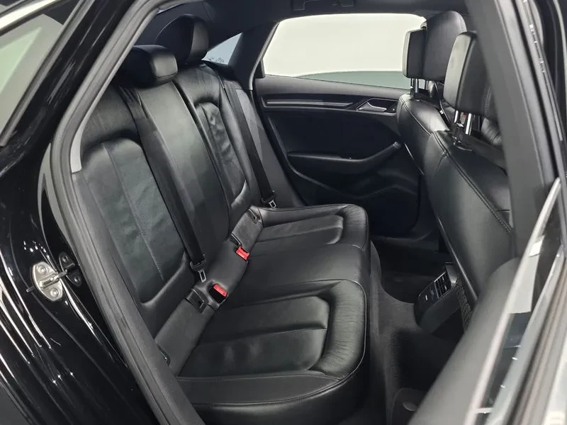 Audi A3 A3 40 Tfsi 8V, снимка 10 - Автомобили и джипове - 54989506
