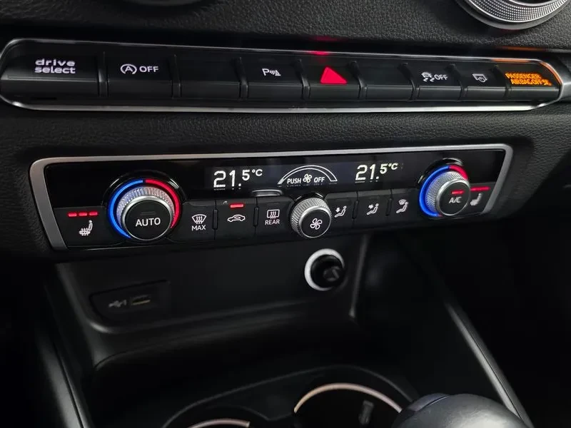 Audi A3 A3 40 Tfsi 8V, снимка 16 - Автомобили и джипове - 54989506
