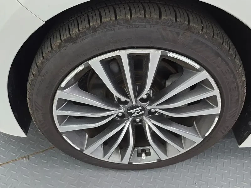 Kia Stinger 2.2 Diesel 2Wd Platinum, снимка 5 - Автомобили и джипове - 56356915
