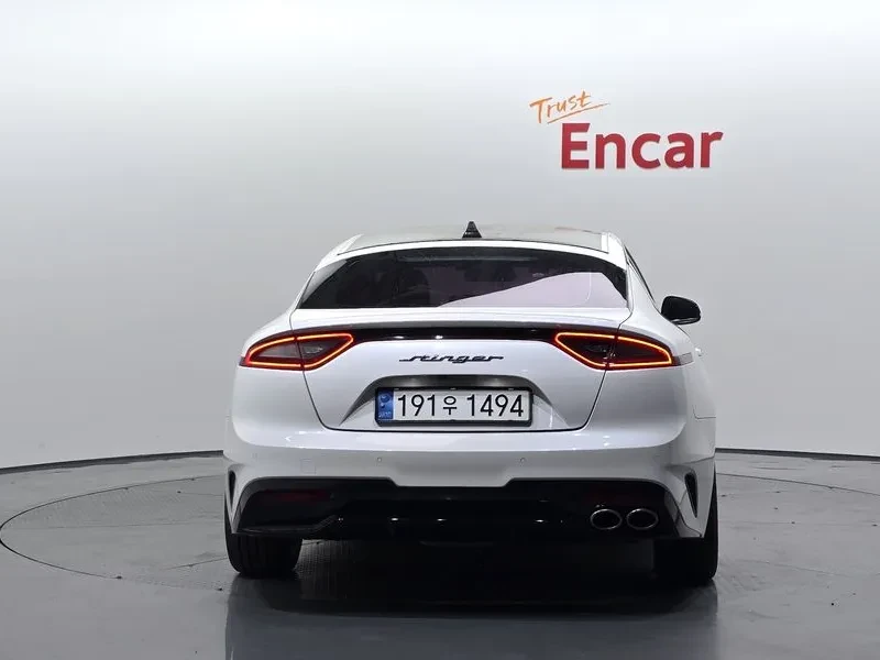 Kia Stinger 2.2 Diesel 2Wd Platinum, снимка 4 - Автомобили и джипове - 56356915