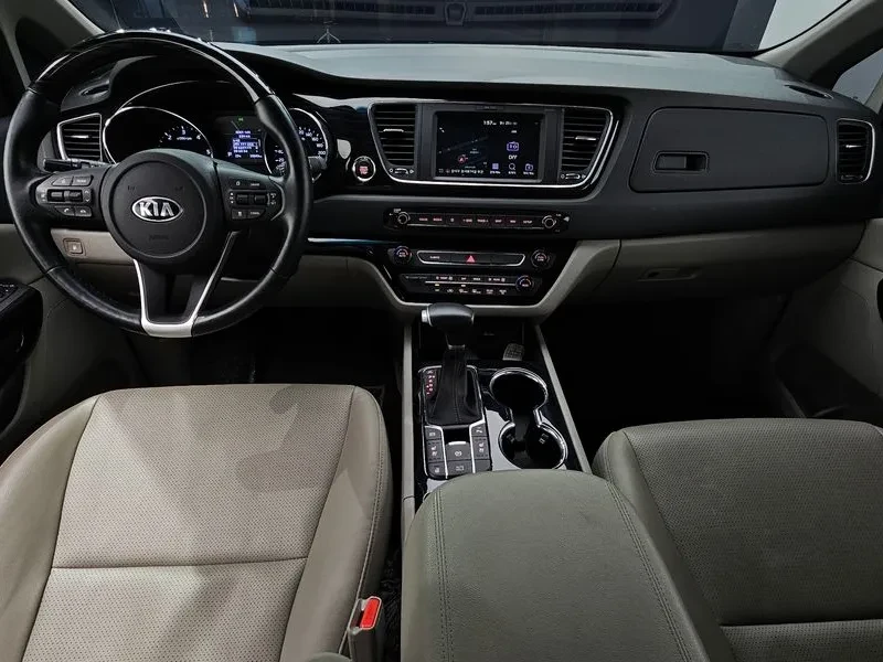 Kia Carnival 9-Seater Prestige | Mobile.bg � ����������� 7
