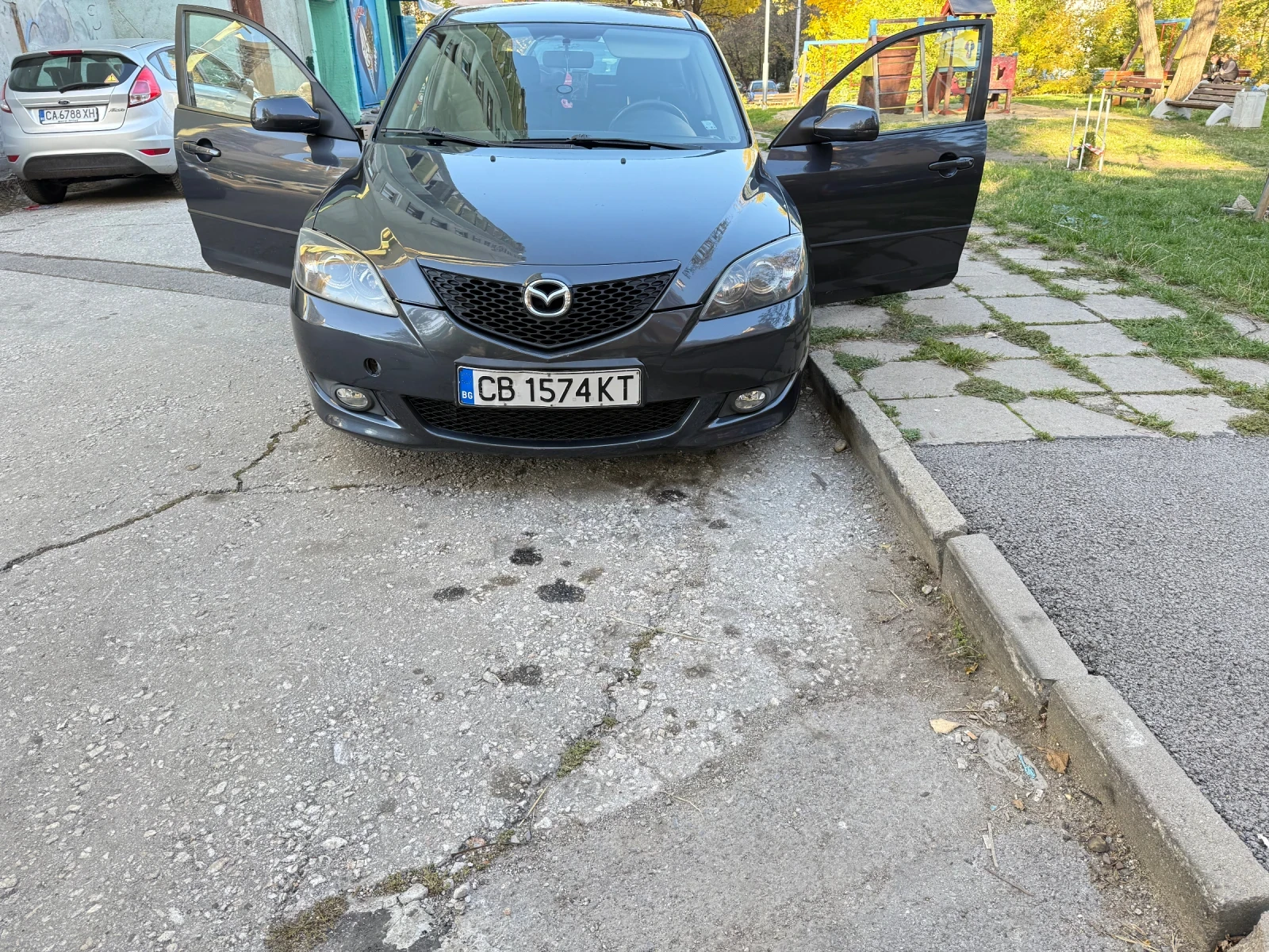 Mazda 3, снимка 1