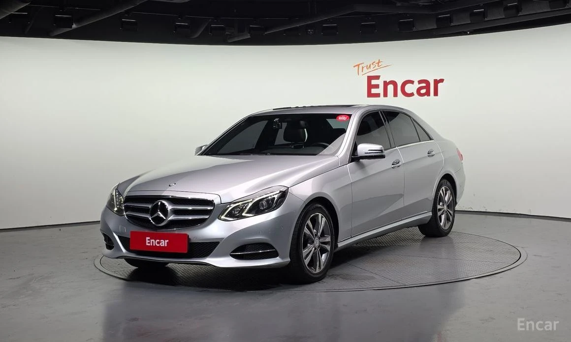 Mercedes-Benz E 220, снимка 1