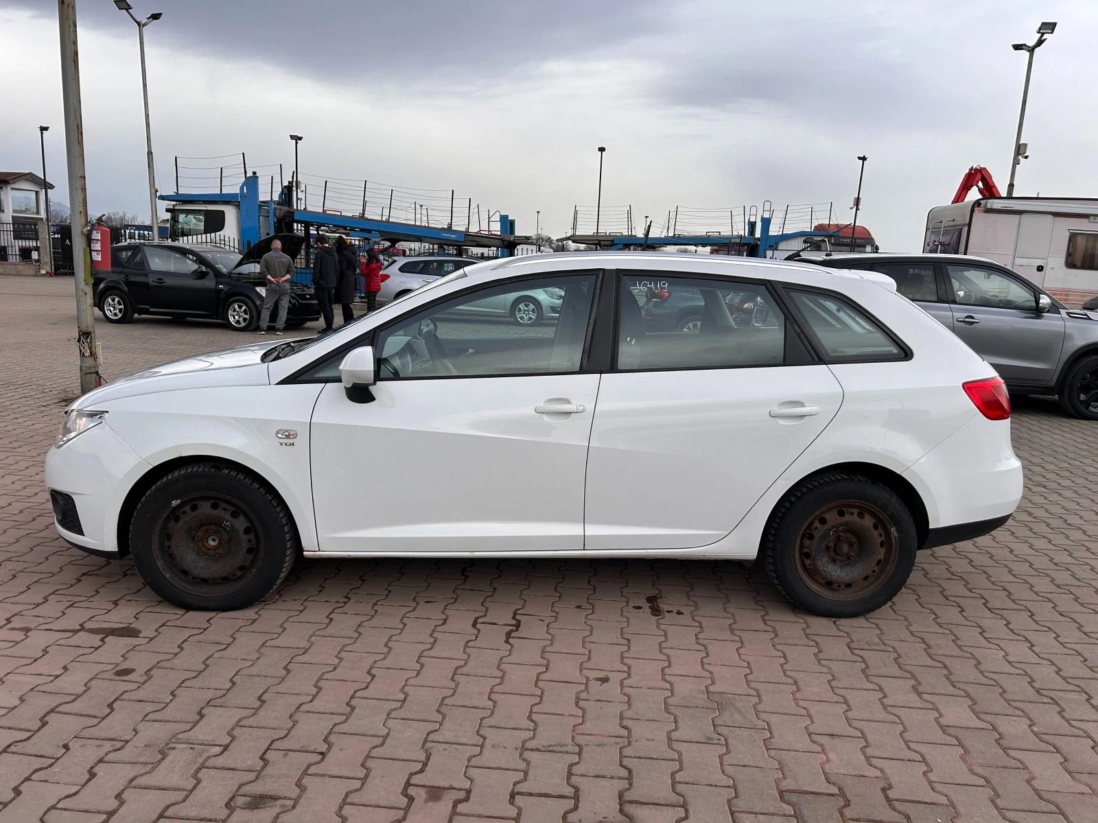 Seat Ibiza 1.6TDI EURO 5 ЛИЗИНГ - изображение 9