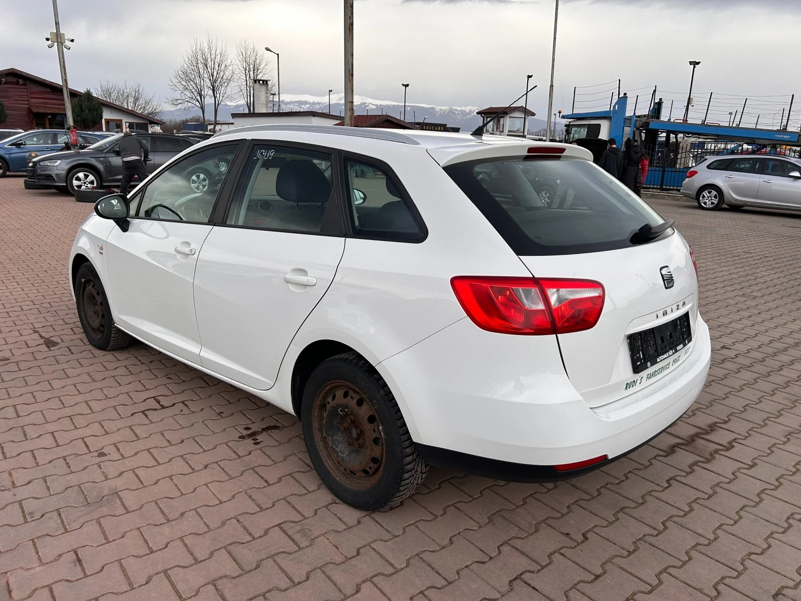 Seat Ibiza 1.6TDI EURO 5 ЛИЗИНГ - изображение 8