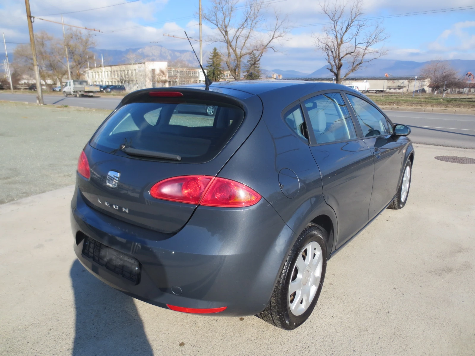 Seat Leon 1.4 i - изображение 5