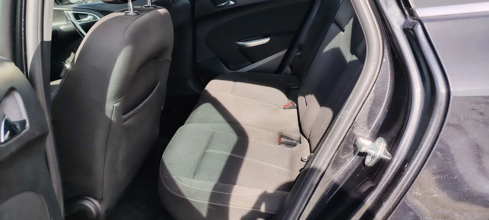 Opel Astra 1.6i-180к.с NAVI - изображение 8