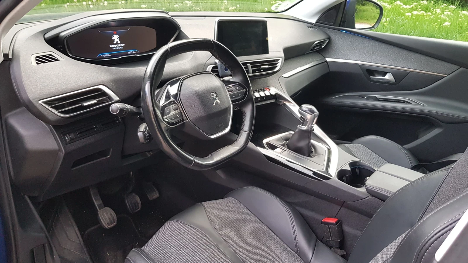 Peugeot 3008 1.5HDI ALLURE, снимка 10 - Автомобили и джипове - 50083987