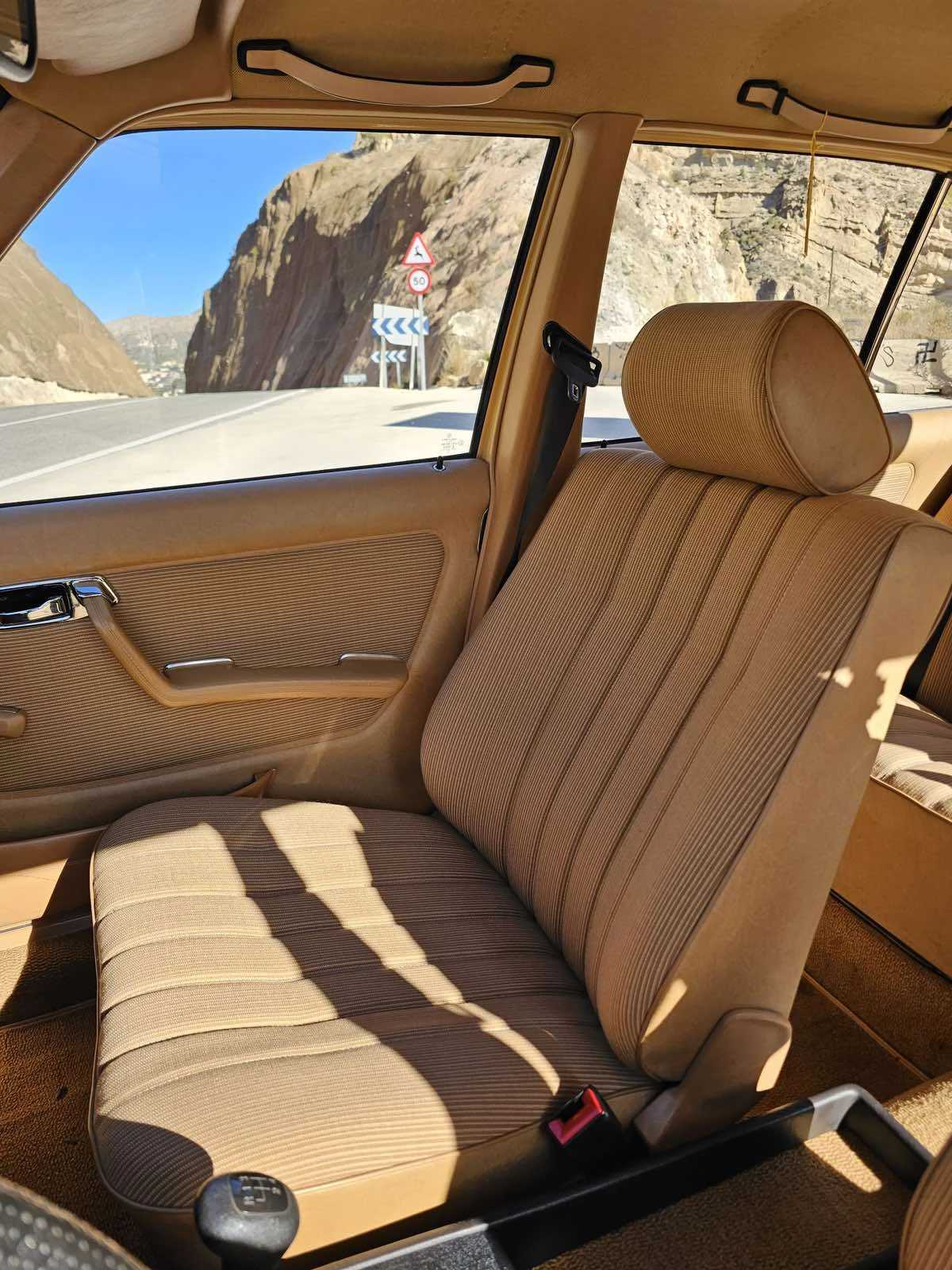 Mercedes-Benz 123 W123 200 D - изображение 8