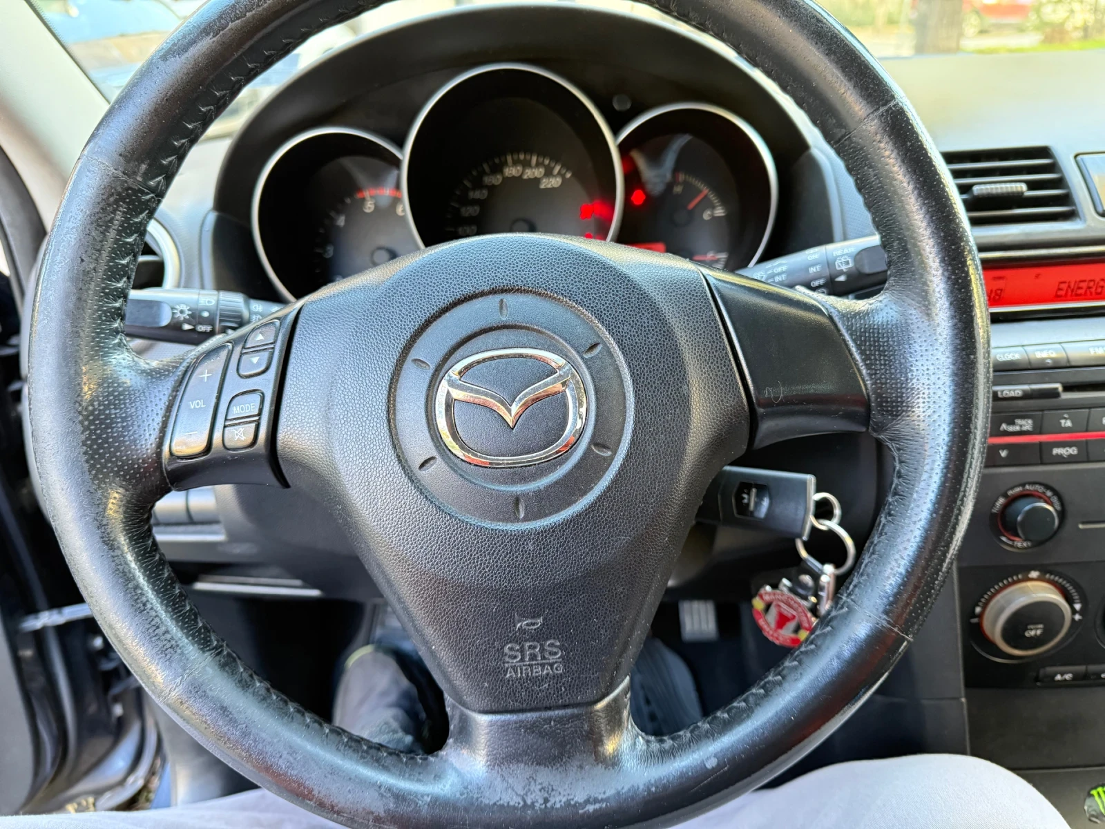 Mazda 3  - изображение 9