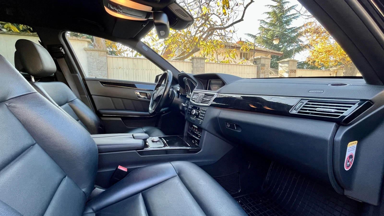 Mercedes-Benz E 350 AMG  |  |   | Mobile.bg   11