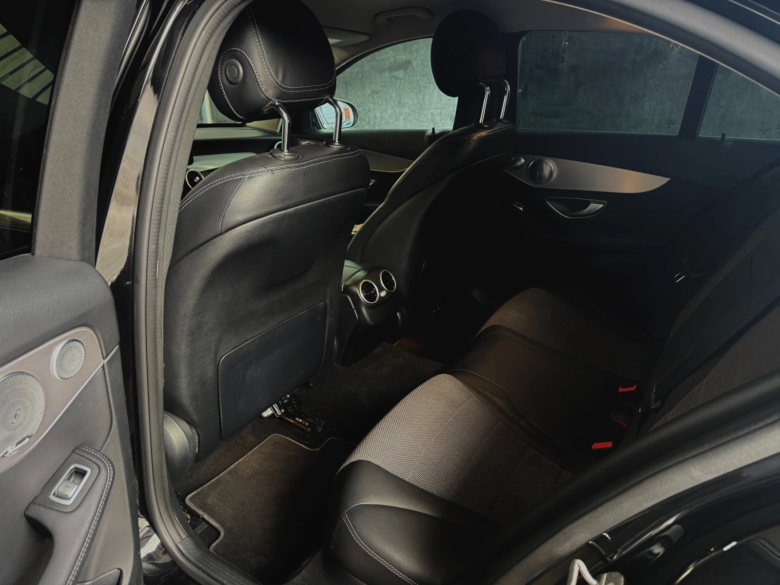 Mercedes-Benz C 300 | Mobile.bg � ����������� 9