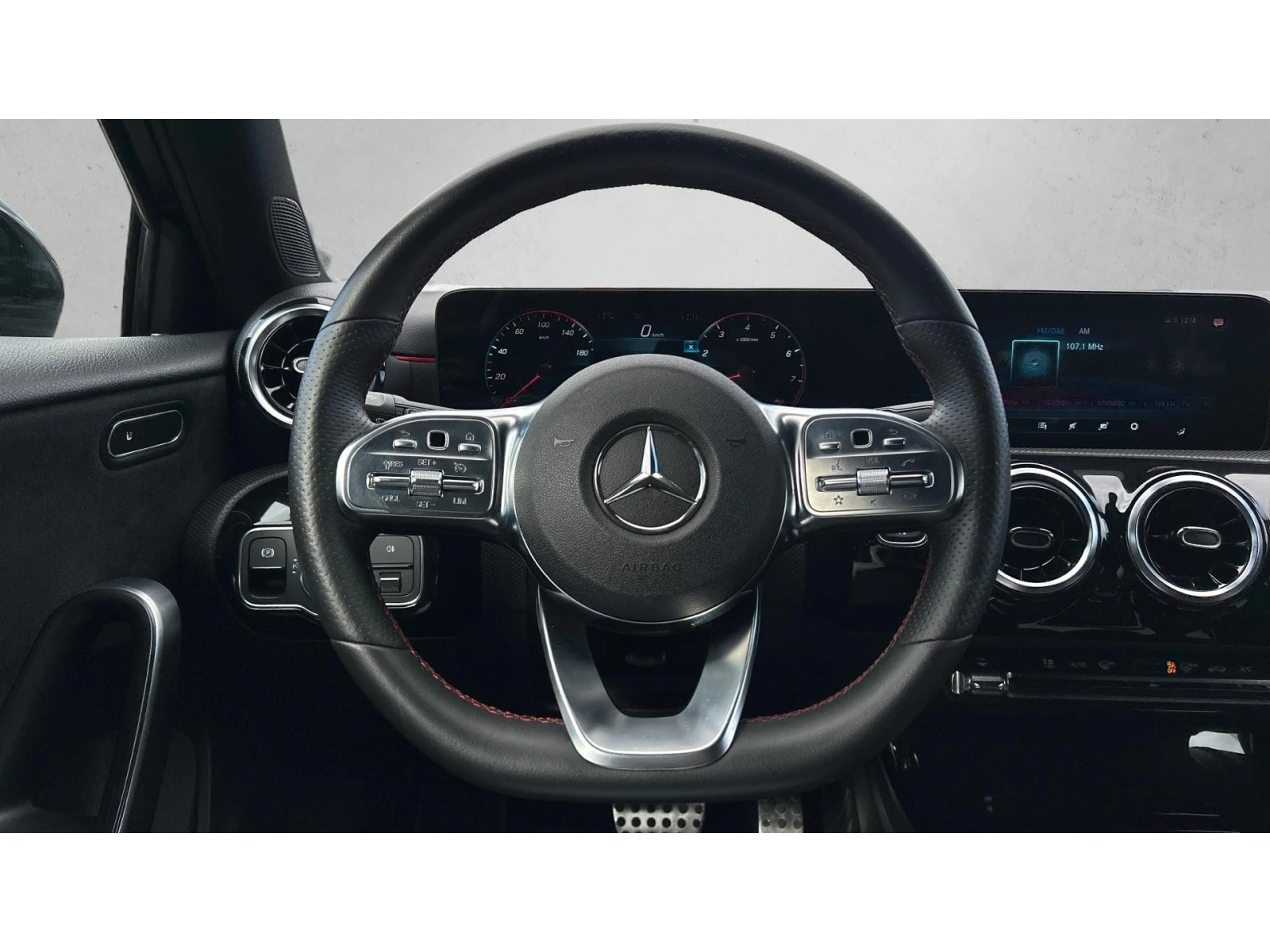 Mercedes-Benz A 180 Месечна вноска от 227   - изображение 9