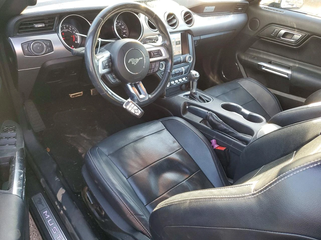 Ford Mustang 2.3l Ecoboost Premium * Крайна цена до БГ* , снимка 8 - Автомобили и джипове - 53907603