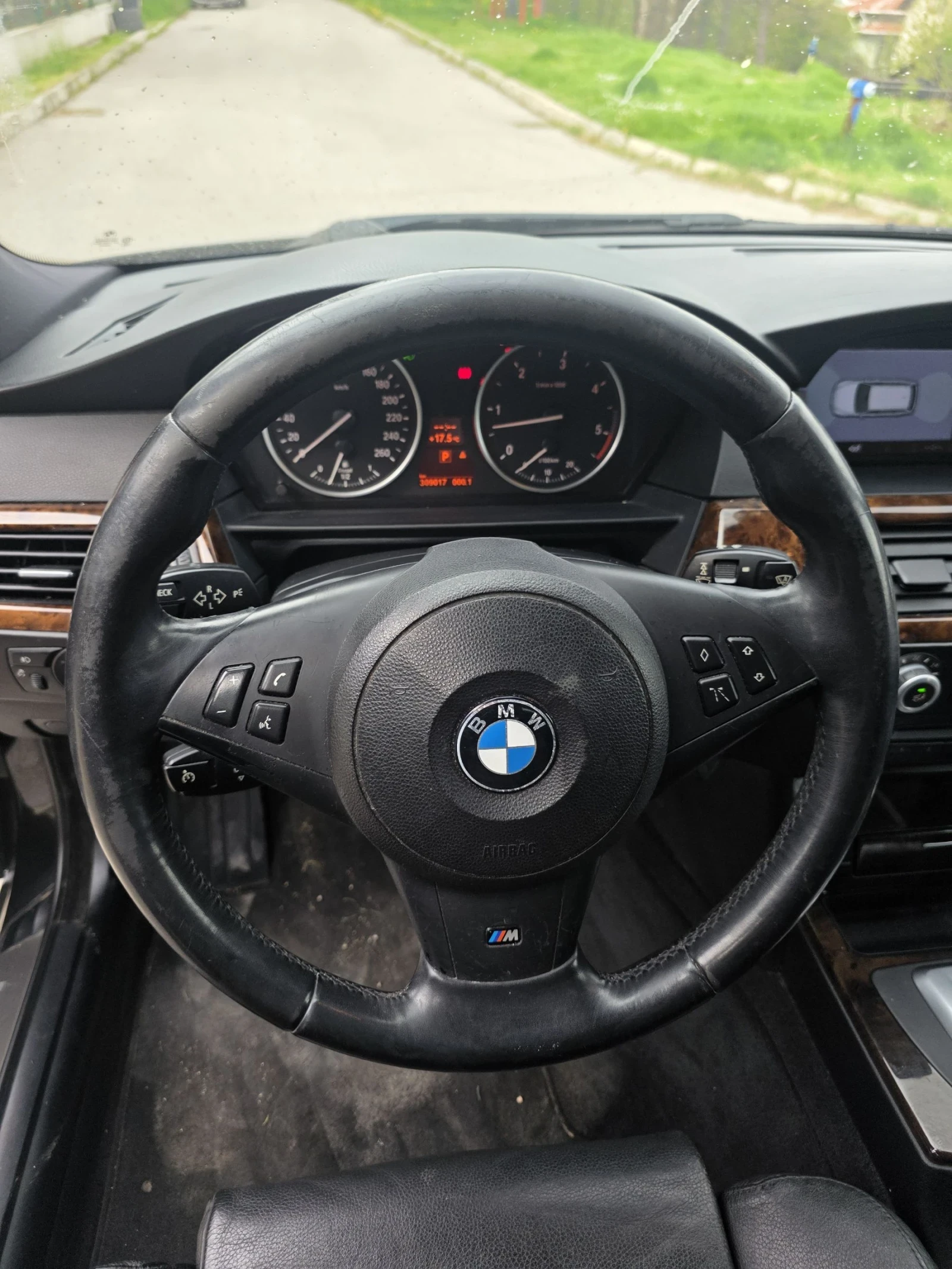 BMW 530 XD 235HP * Следене на ленти * Ел. Багажник * Рекар, снимка 9 - Автомобили и джипове - 54258791