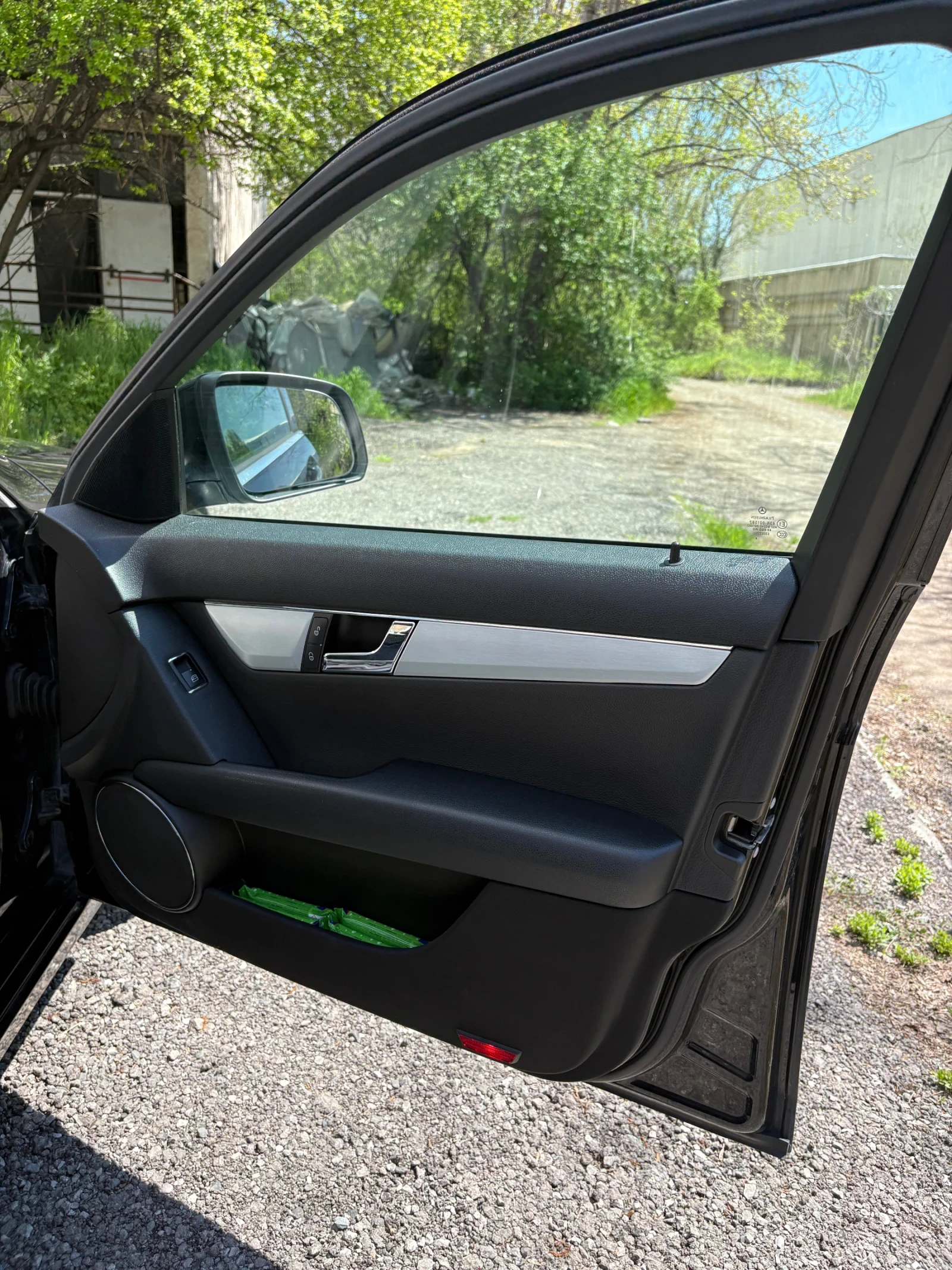 Mercedes-Benz C 220 om646 Автомат, снимка 11 - Автомобили и джипове - 54385256