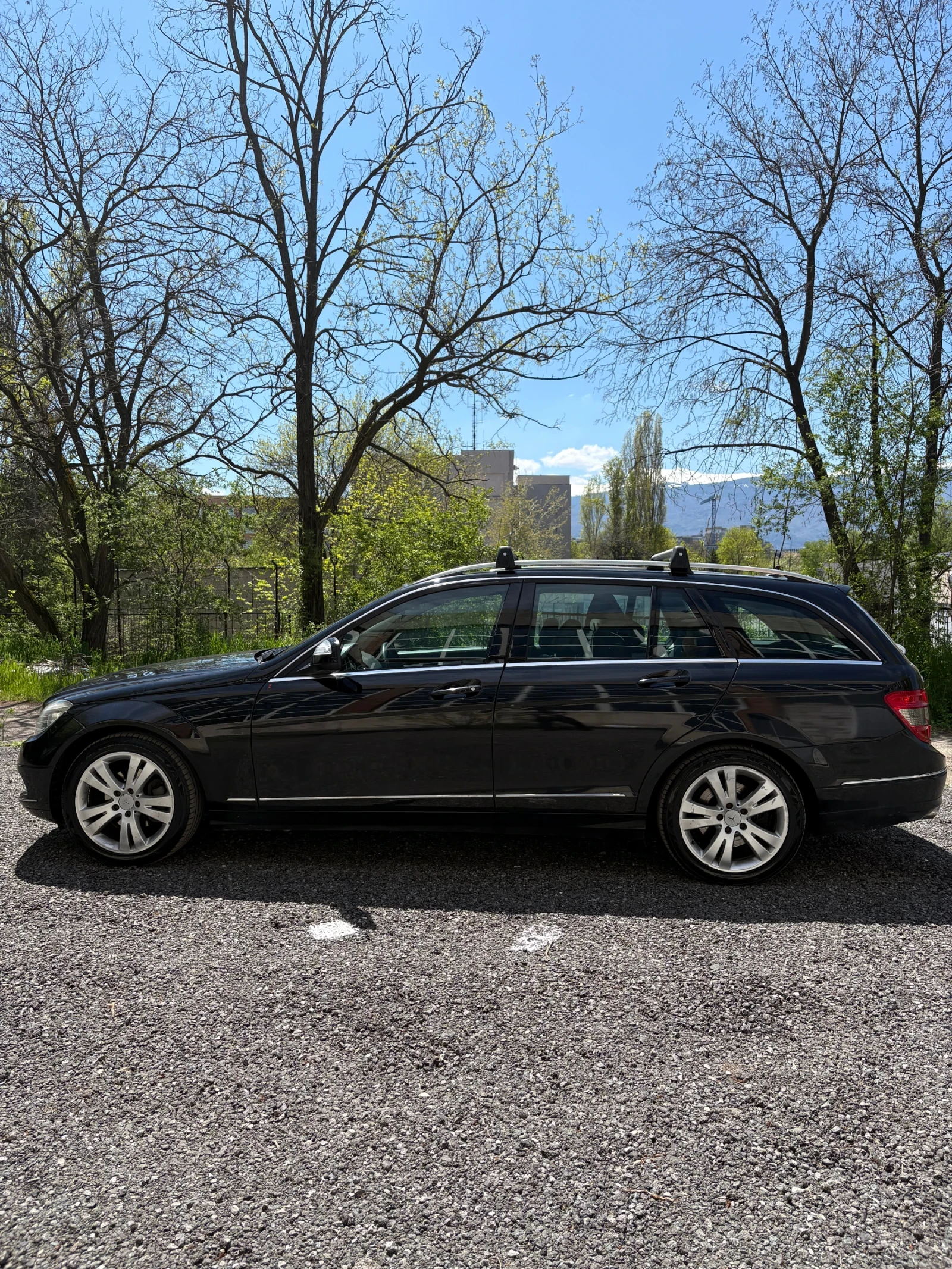 Mercedes-Benz C 220 om646 Автомат, снимка 8 - Автомобили и джипове - 54385256