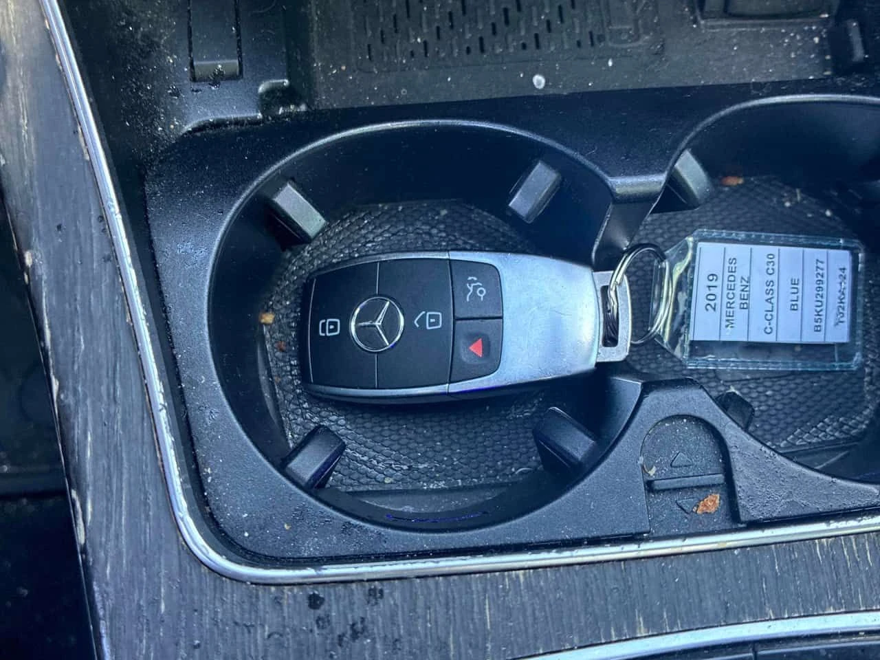 Mercedes-Benz C 300 | AMG-LINE| DISTRONIC| 360| PANO| CARFAX, снимка 16 - Автомобили и джипове - 54479780