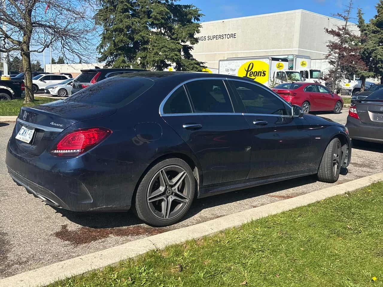 Mercedes-Benz C 300 | AMG-LINE| DISTRONIC| 360| PANO| CARFAX, снимка 3 - Автомобили и джипове - 54479780