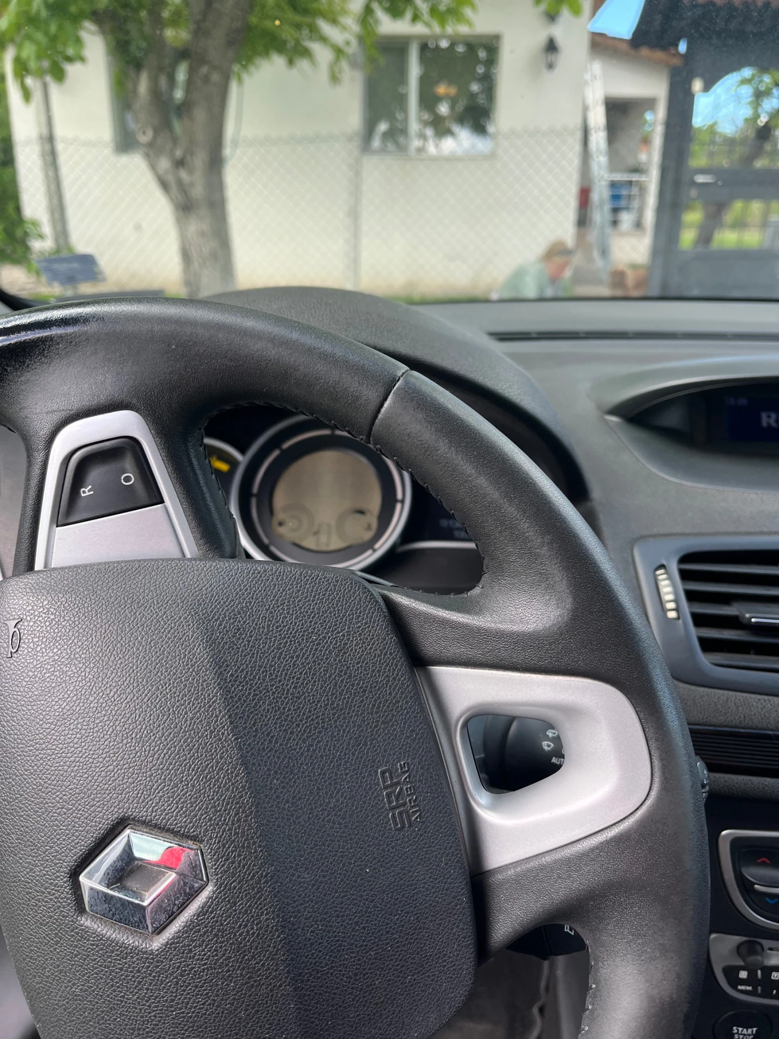 Renault Megane, снимка 8 - Автомобили и джипове - 54585080