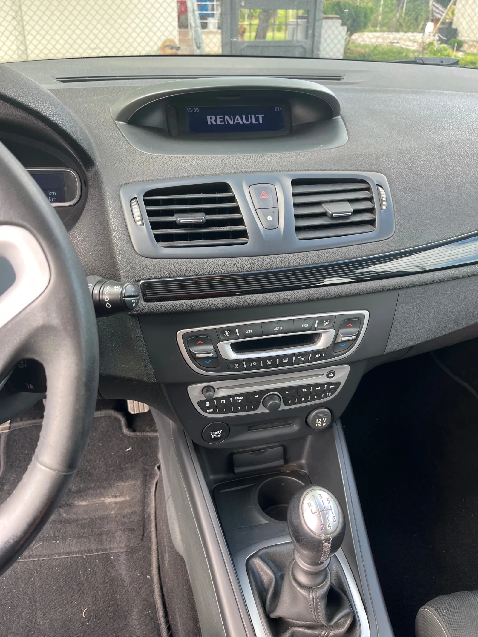Renault Megane, снимка 11 - Автомобили и джипове - 54585080
