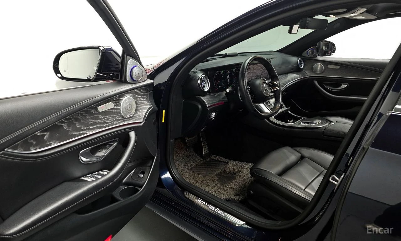 Mercedes-Benz E 350 AMG* LINE* 4MATIC* ДИСТРОНИК* ХЕДЪП* 360КАМЕРА* , снимка 6 - Автомобили и джипове - 54916270
