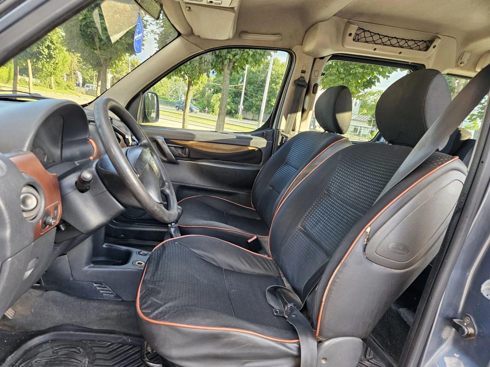 Peugeot Partner, снимка 10 - Автомобили и джипове - 55180370