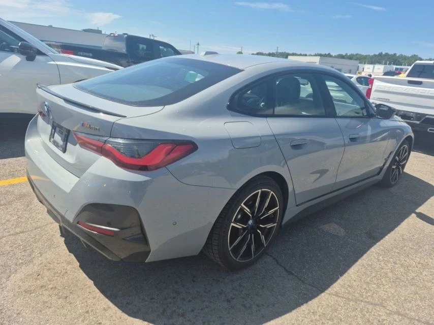 BMW i4 M50 XDRIVE* M-pack* Shadow Line* 360* H&K* Шибидах, снимка 3 - Автомобили и джипове - 55406199