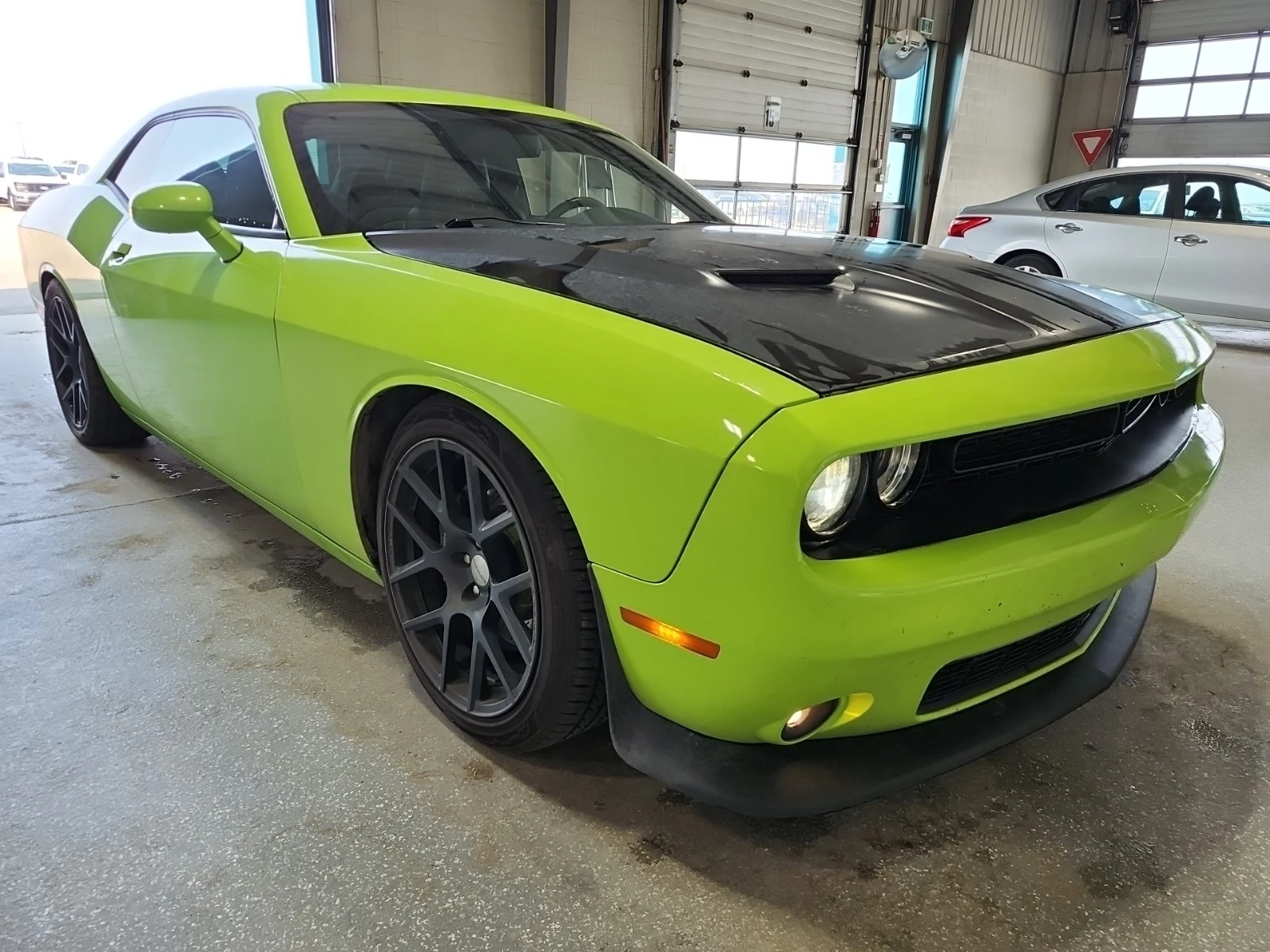 Dodge Challenger 6.4L 8cyl Rear Wheel Drive | Mobile.bg � ����������� 2